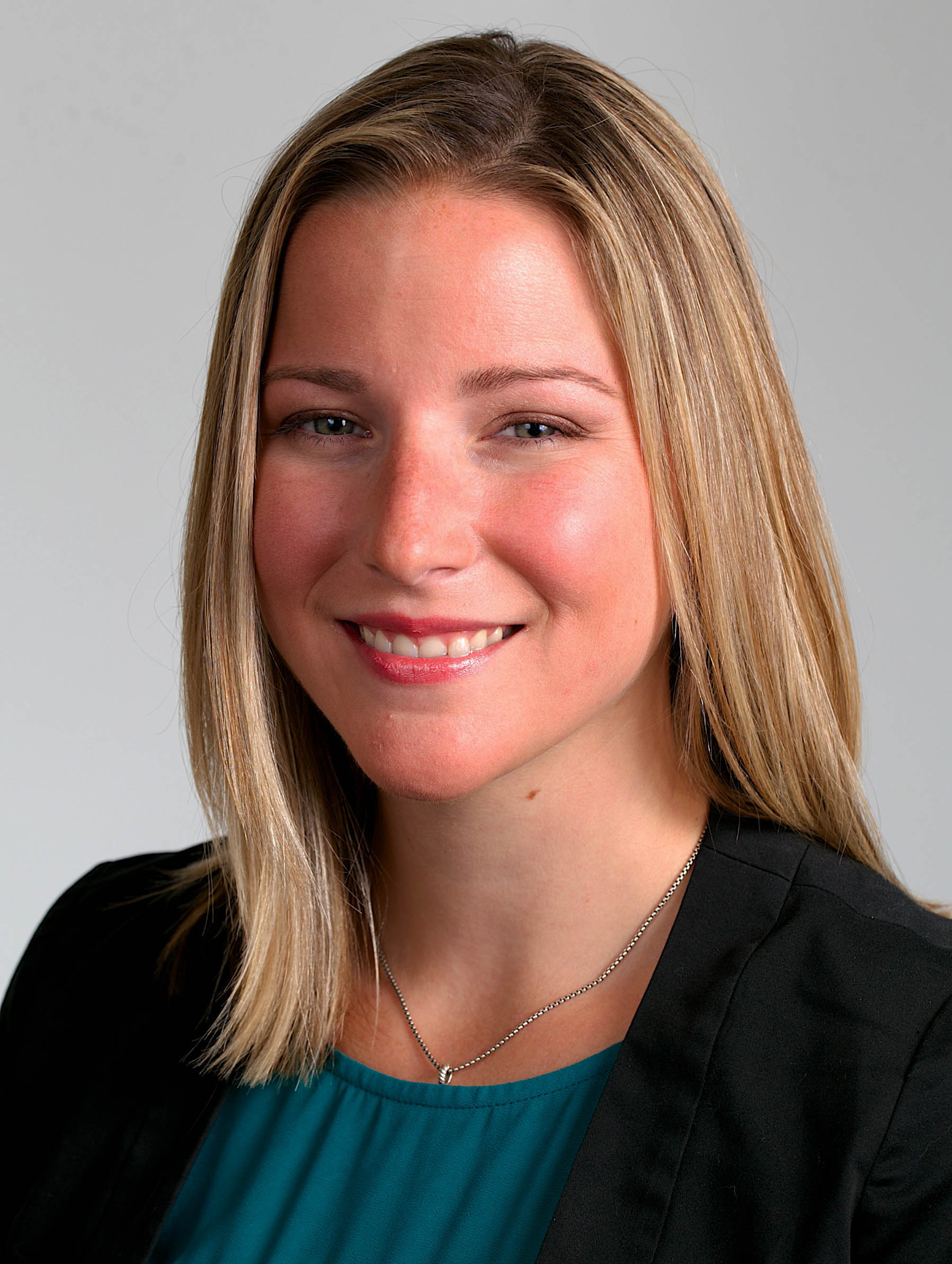 Dana Mills - Mixologist